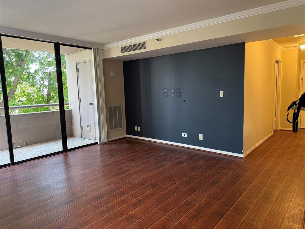 3525 Sage Road #304, Houston, Texas image 7