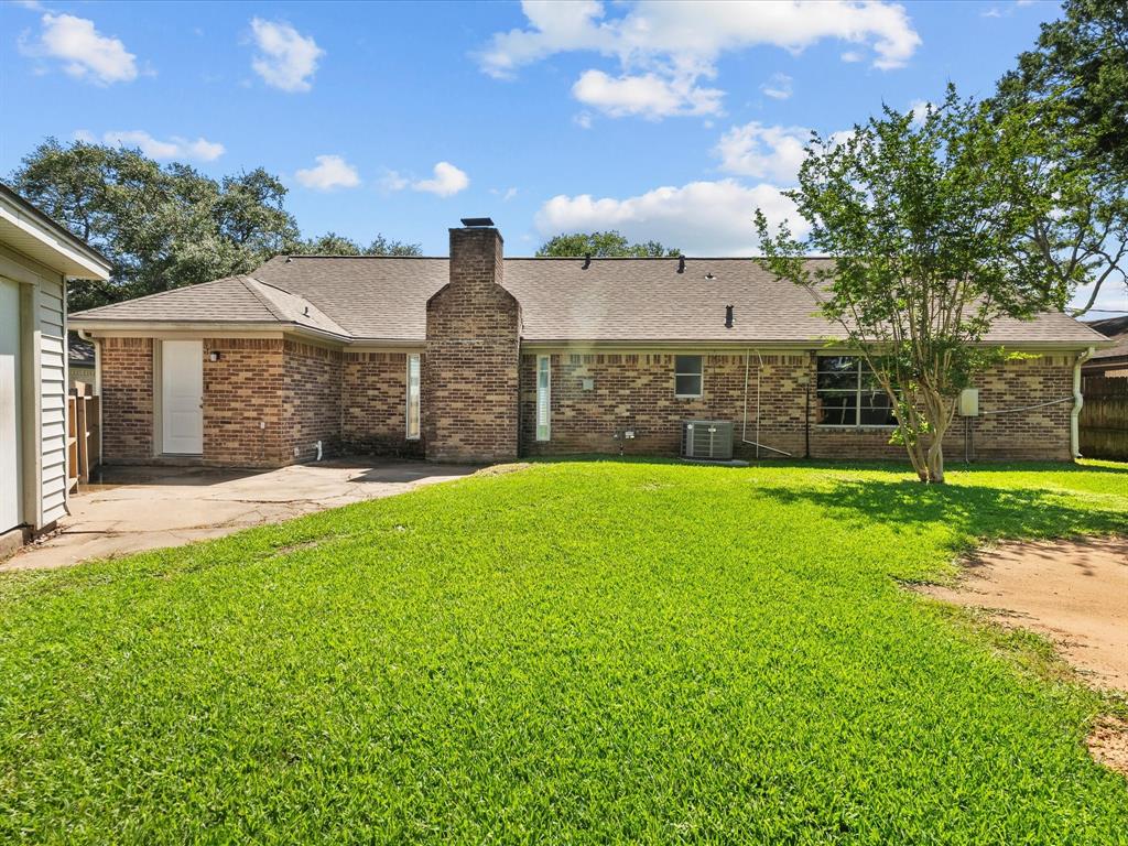 1922 Tracy Lynn Lane, Alvin, Texas image 27