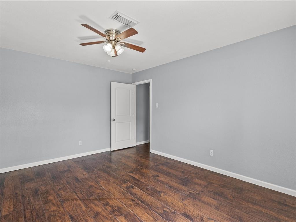 1922 Tracy Lynn Lane, Alvin, Texas image 22
