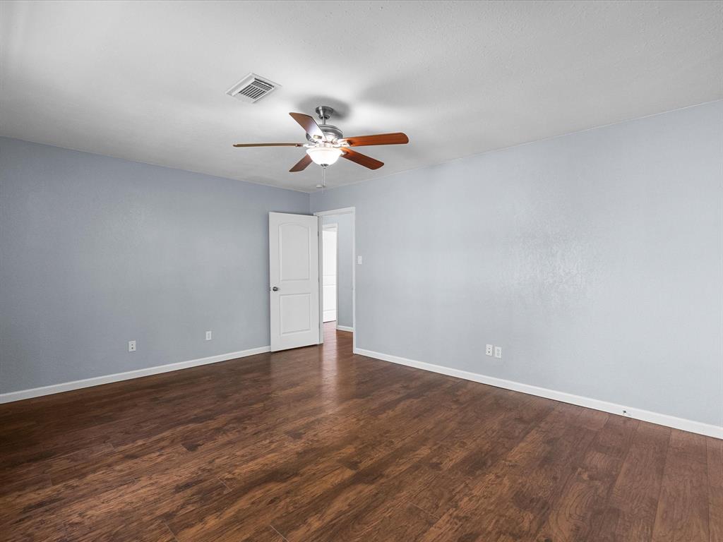 1922 Tracy Lynn Lane, Alvin, Texas image 24