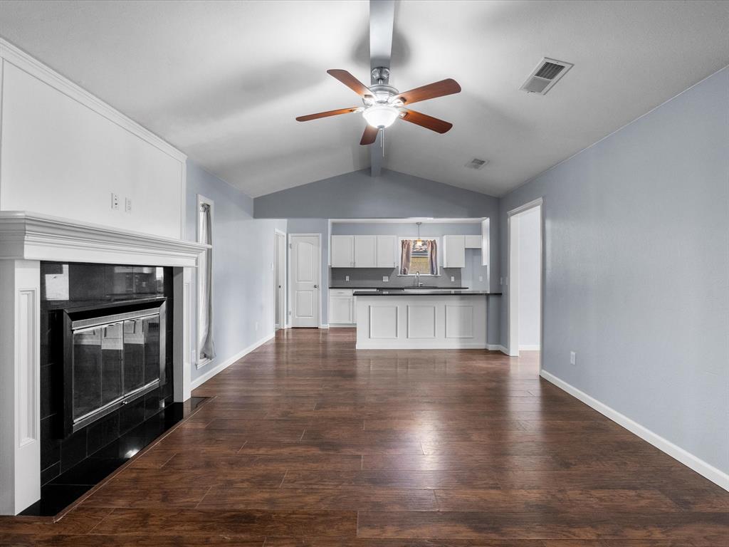 1922 Tracy Lynn Lane, Alvin, Texas image 11
