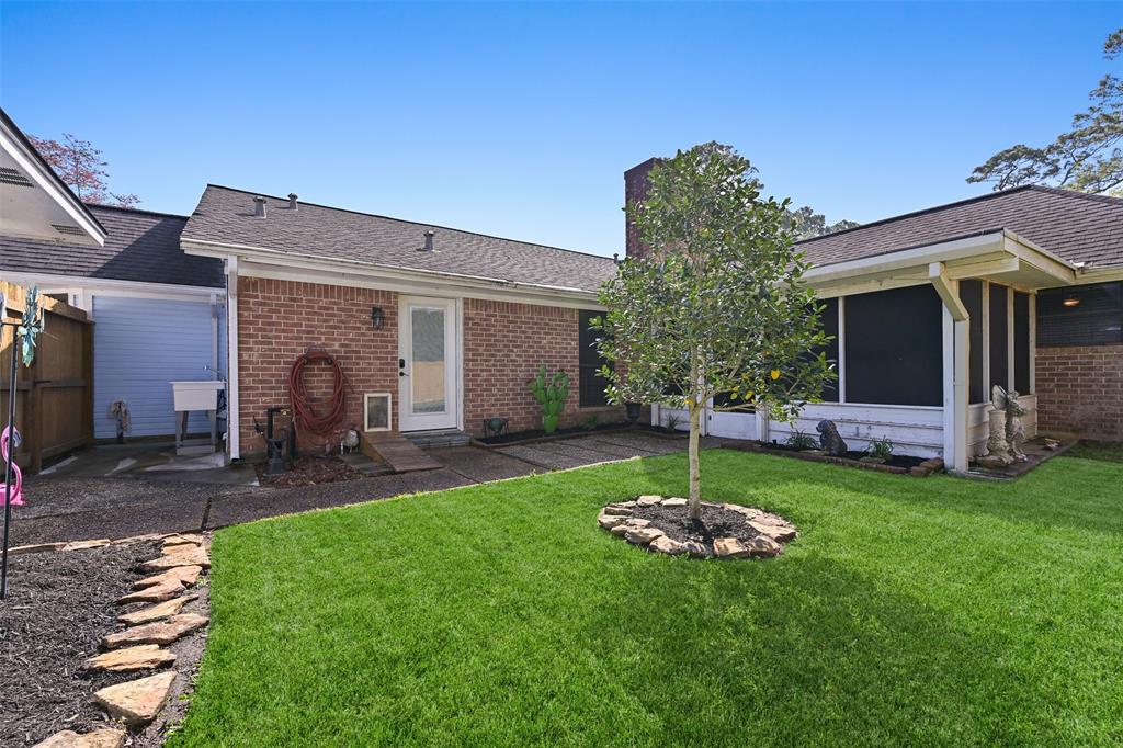 3838 Hansen Drive, Dickinson, Texas image 35