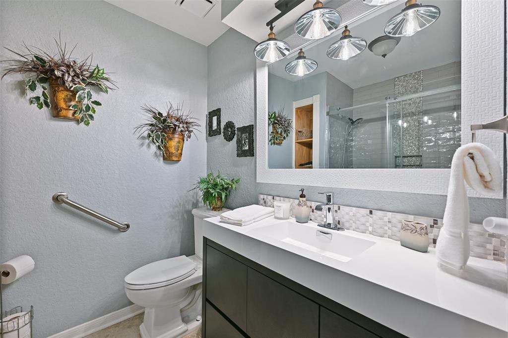 3838 Hansen Drive, Dickinson, Texas image 18