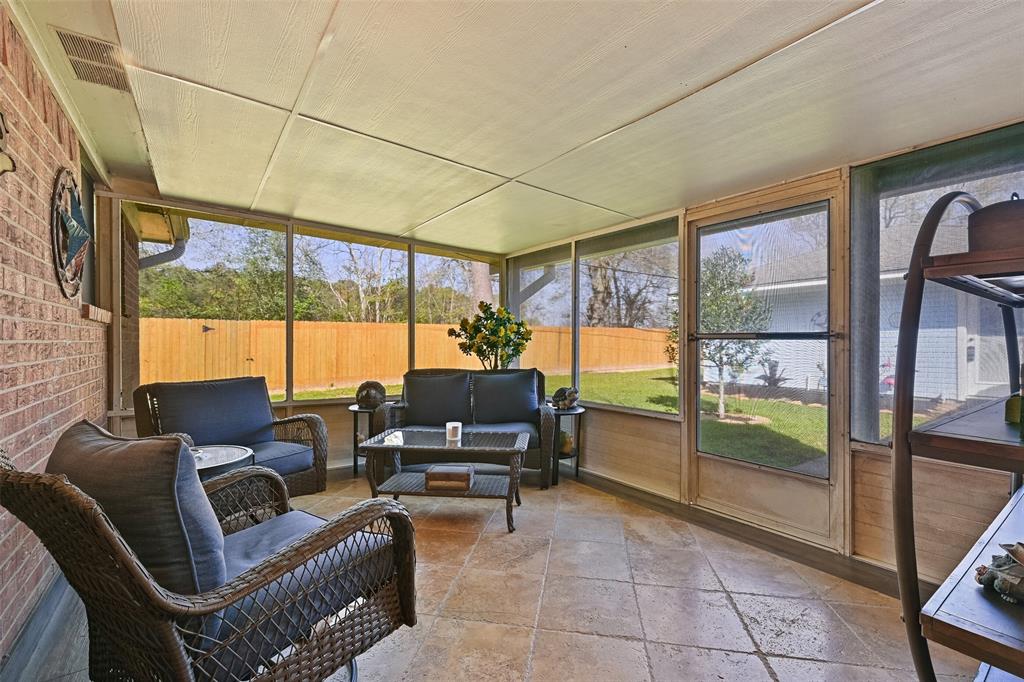 3838 Hansen Drive, Dickinson, Texas image 32