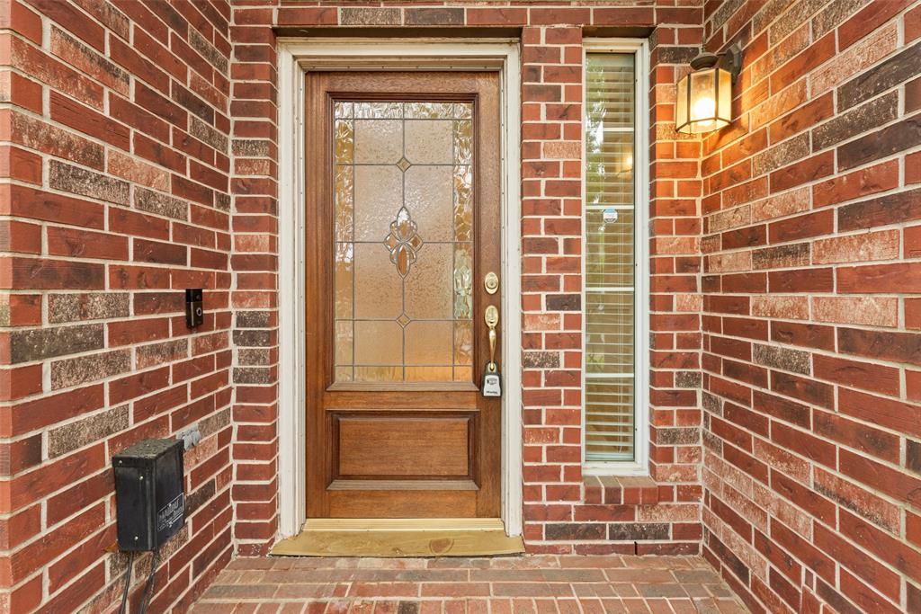 8815 Sunny Ridge Drive, Houston, Texas image 6