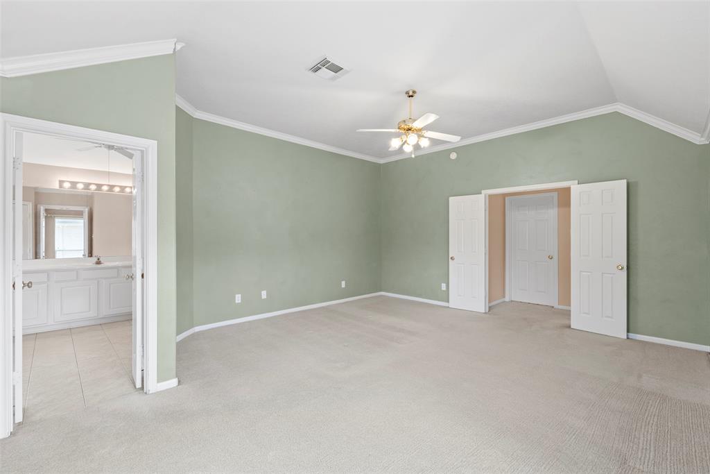 8815 Sunny Ridge Drive, Houston, Texas image 26