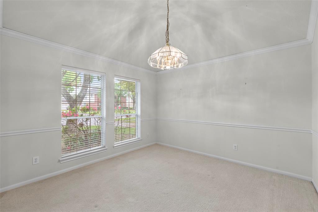8815 Sunny Ridge Drive, Houston, Texas image 8