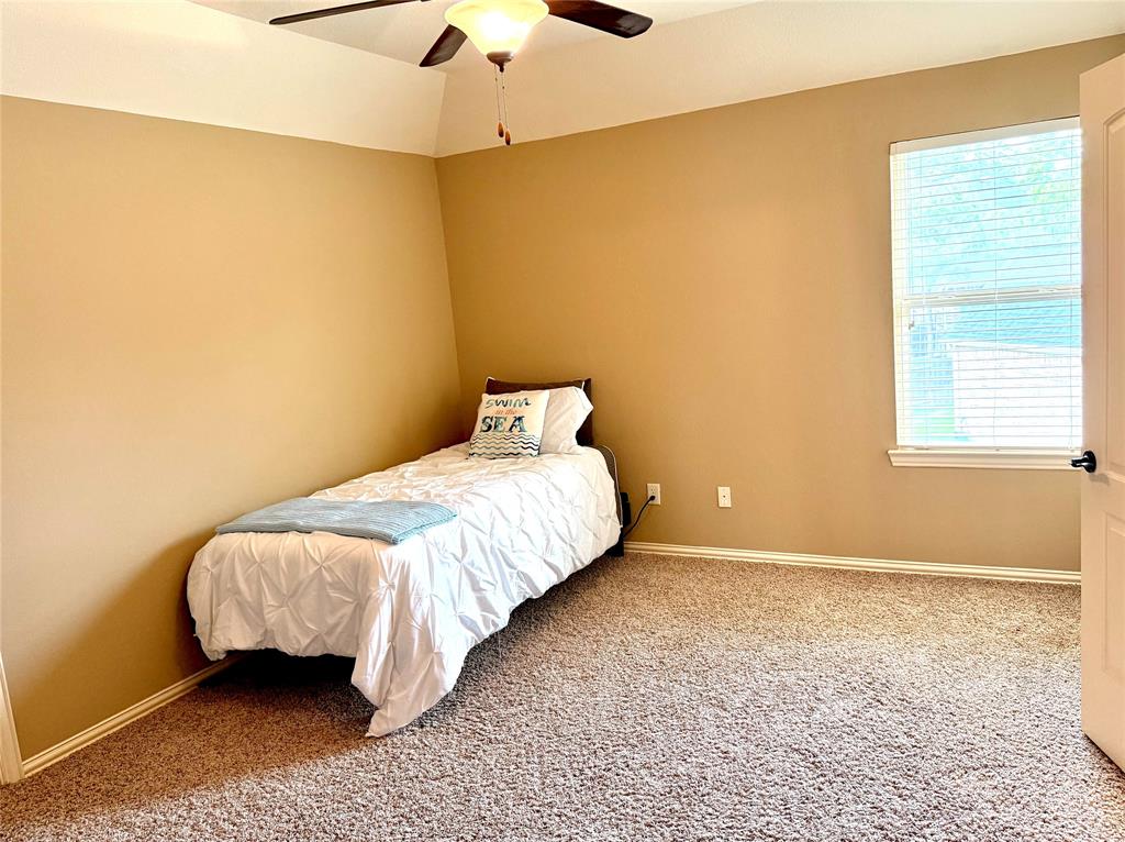 34315 E Short Leaf Pine Court Court, Pinehurst, Texas image 23