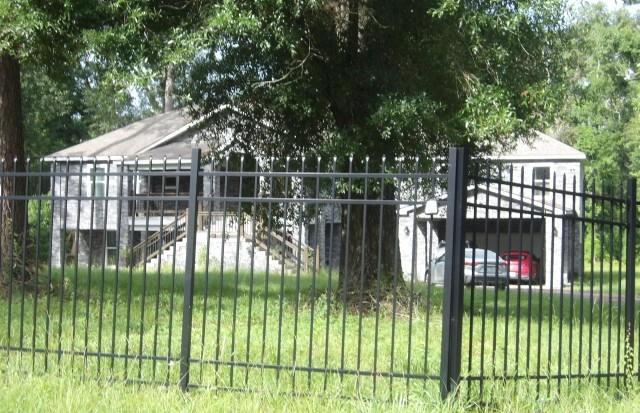 83 White Oak Drive N
