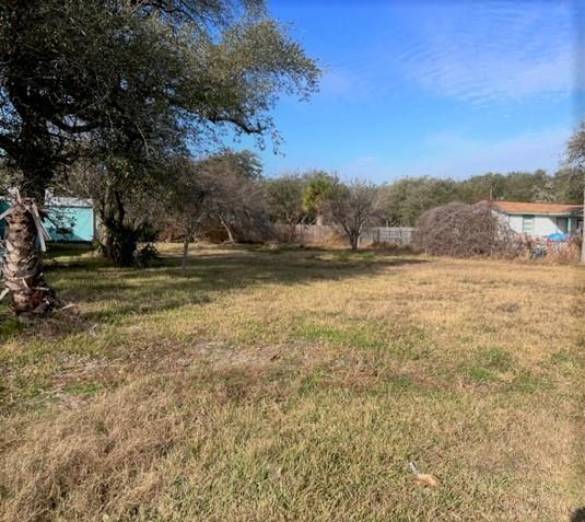 Photo 2 of 7 of 709 N Gagon Street land