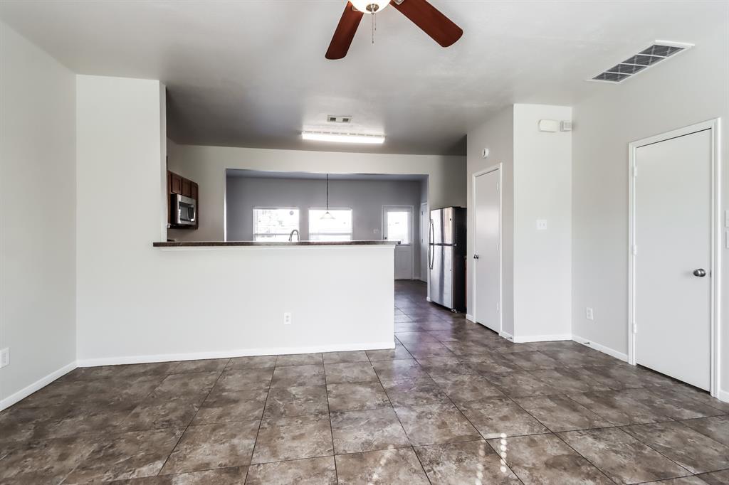 1245 Verde Trails Drive, Houston, Texas image 9