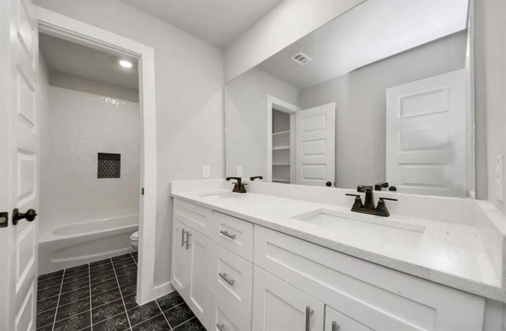 Manvel, Texas 77578, United States, 3 Bedrooms Bedrooms, ,3 BathroomsBathrooms,Residential,Active,189983