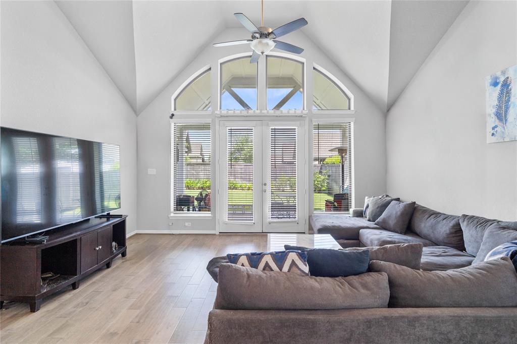 15010 Bonham Shore Drive, Cypress, Texas image 7