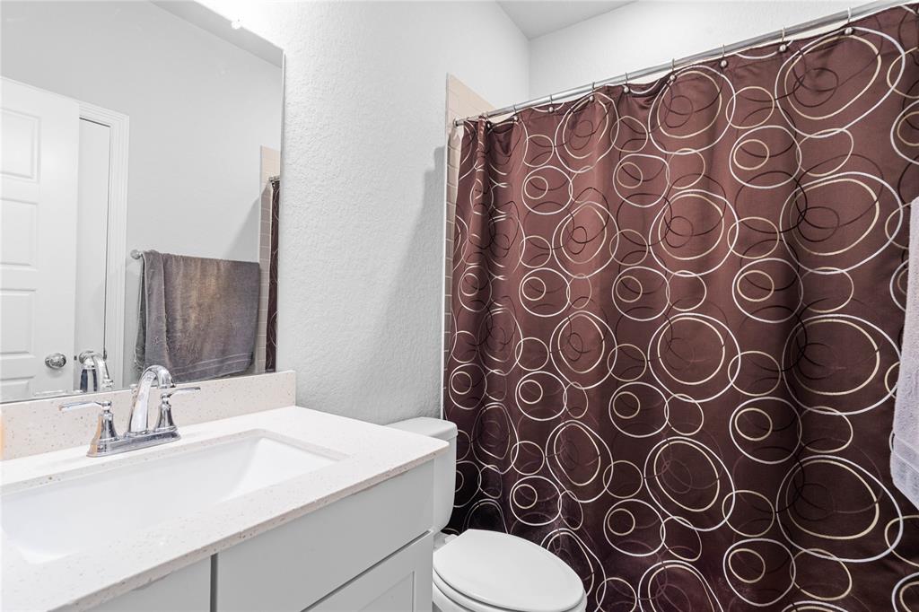 15010 Bonham Shore Drive, Cypress, Texas image 11