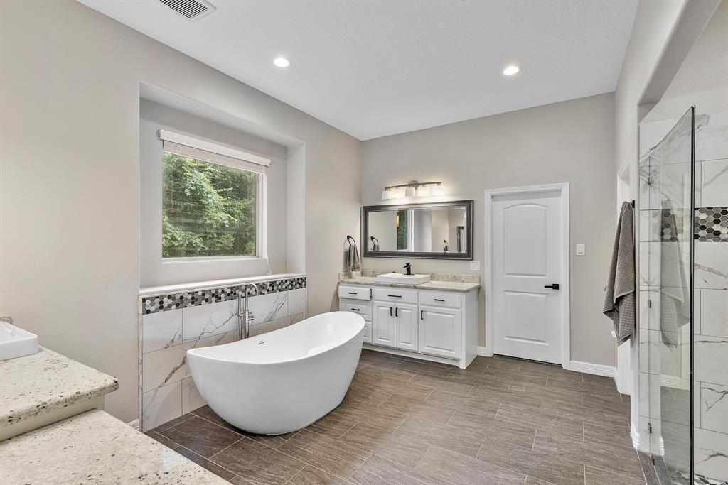 1018 Winchester Bend, Huffman, Texas image 25