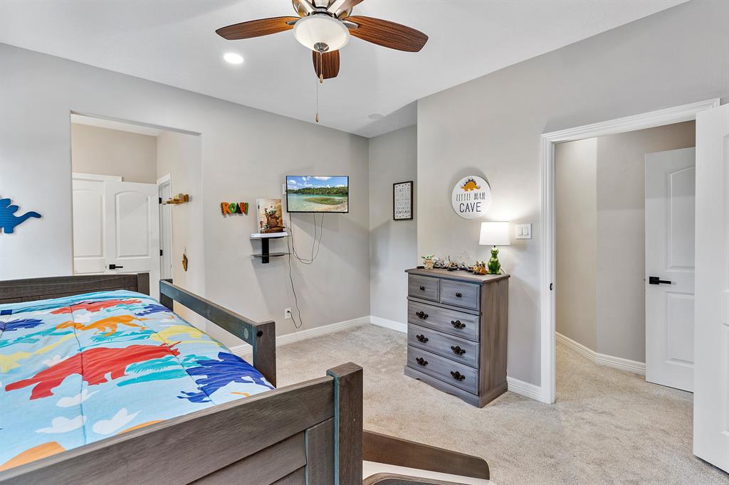 1018 Winchester Bend, Huffman, Texas image 35