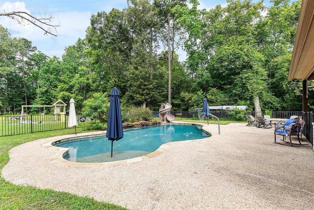 1018 Winchester Bend, Huffman, Texas image 43