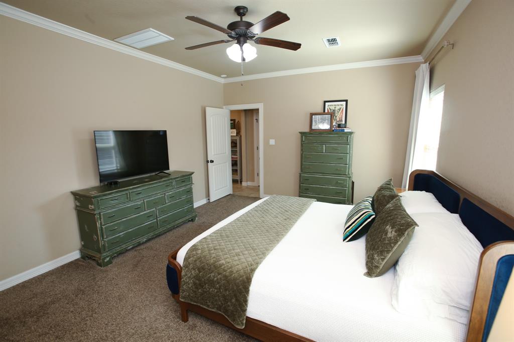 205 Rock Rose Ln, Lake Jackson, Texas image 11
