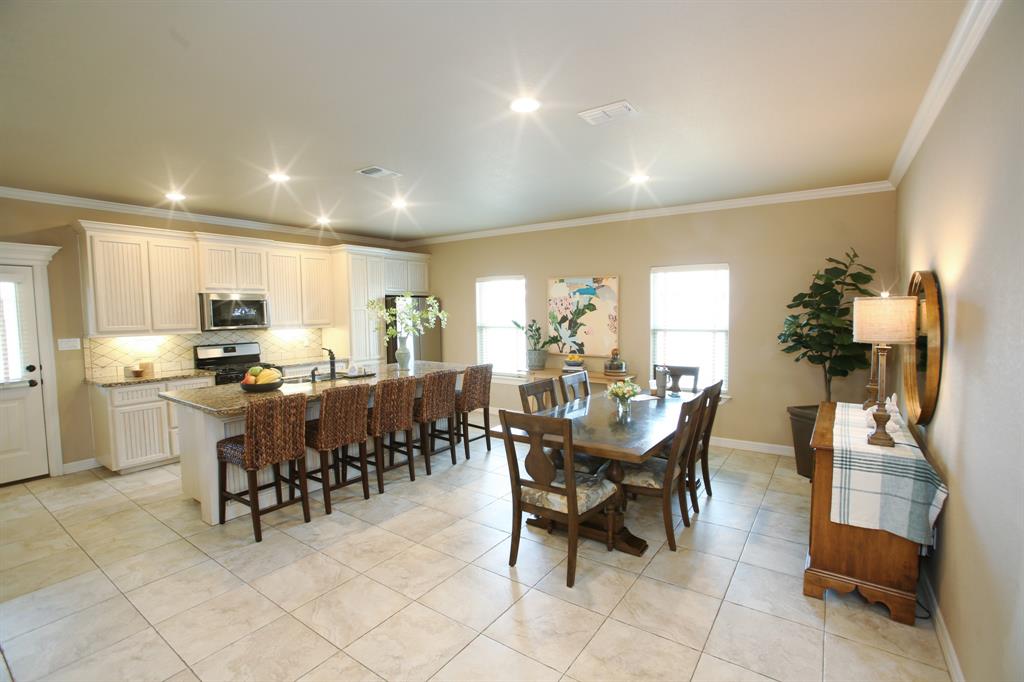 205 Rock Rose Ln, Lake Jackson, Texas image 6