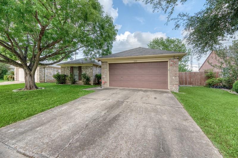 2823 Kettle Run, Sugar Land, Texas image 3