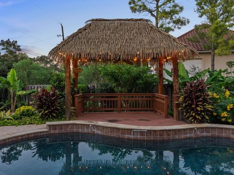 A home in San Leon