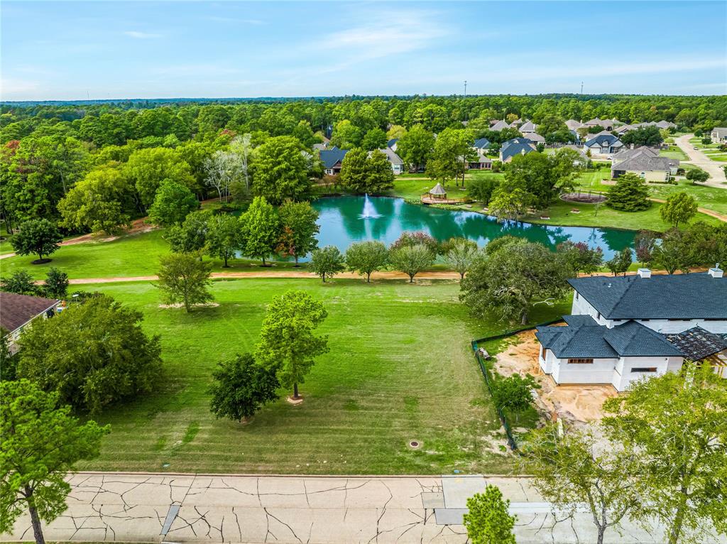 180 Bentwood Drive, Montgomery, Texas image 2