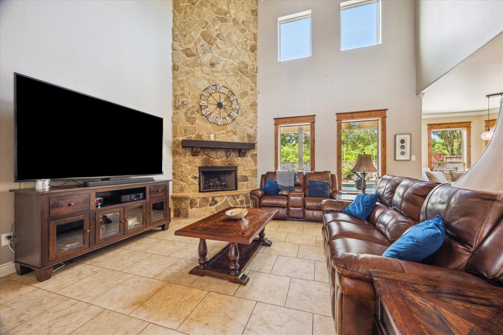 802 Fairway Drive, La Porte, Texas image 7