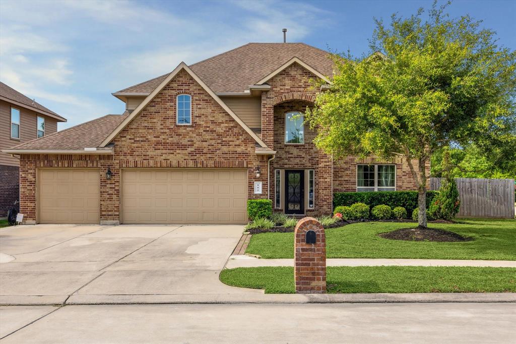 802 Fairway Drive, La Porte, Texas image 1