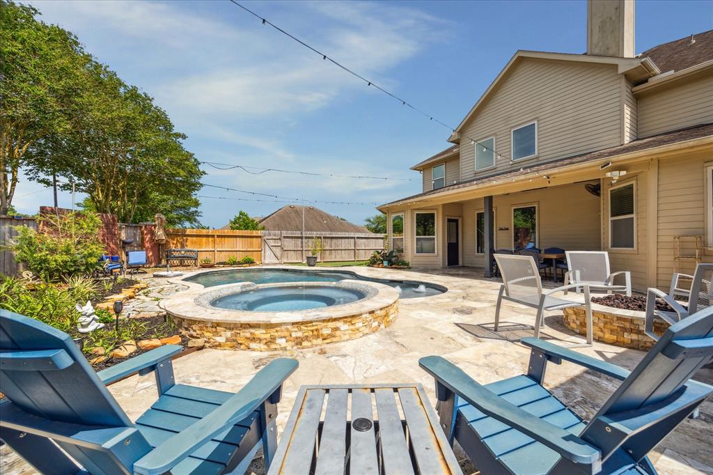 802 Fairway Drive, La Porte, Texas image 30