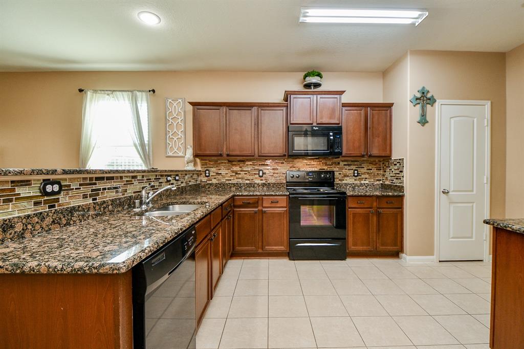 4811 Evening Place Lane, Richmond, Texas image 13