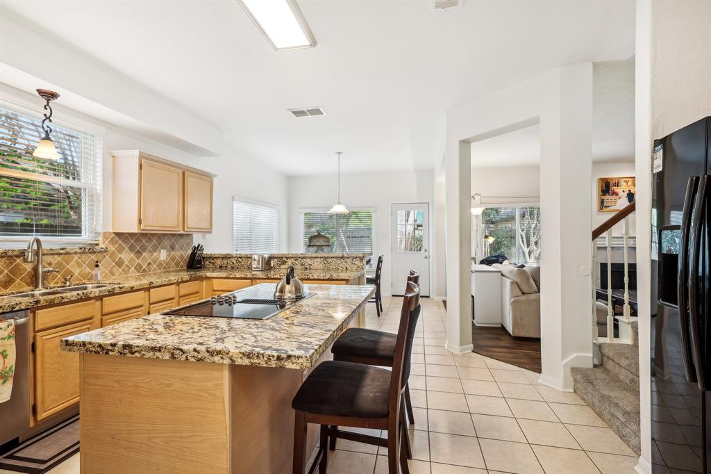 506 Crestridge Drive, Sugar Land, Texas image 12