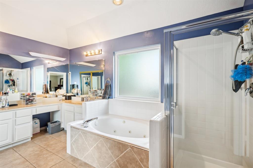 506 Crestridge Drive, Sugar Land, Texas image 22