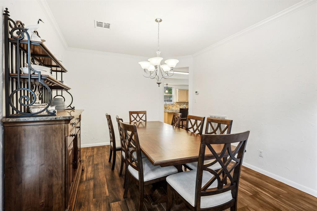 506 Crestridge Drive, Sugar Land, Texas image 9