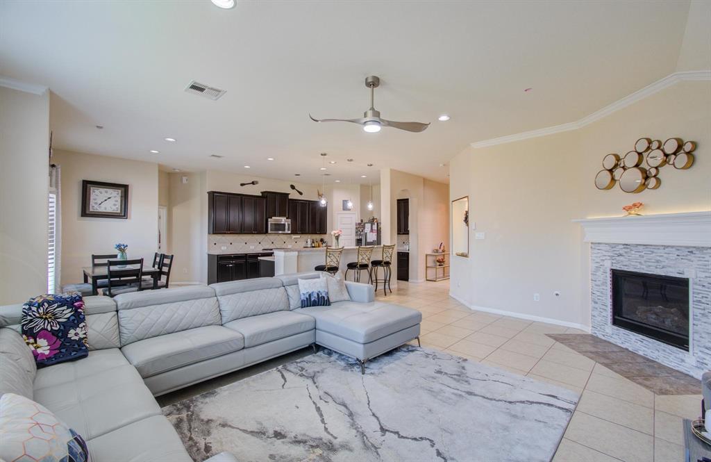 4419 Rolling Field Lane, Sugar Land, Texas image 7
