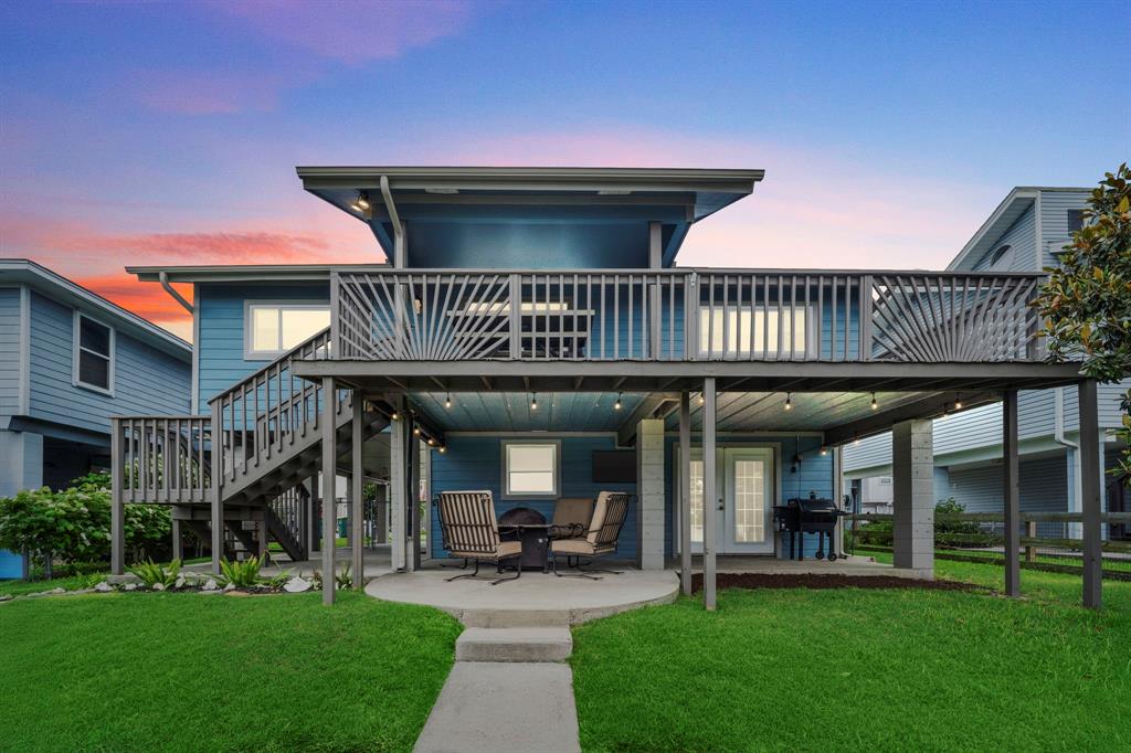 30 N Curlew Street, La Marque, Texas image 1
