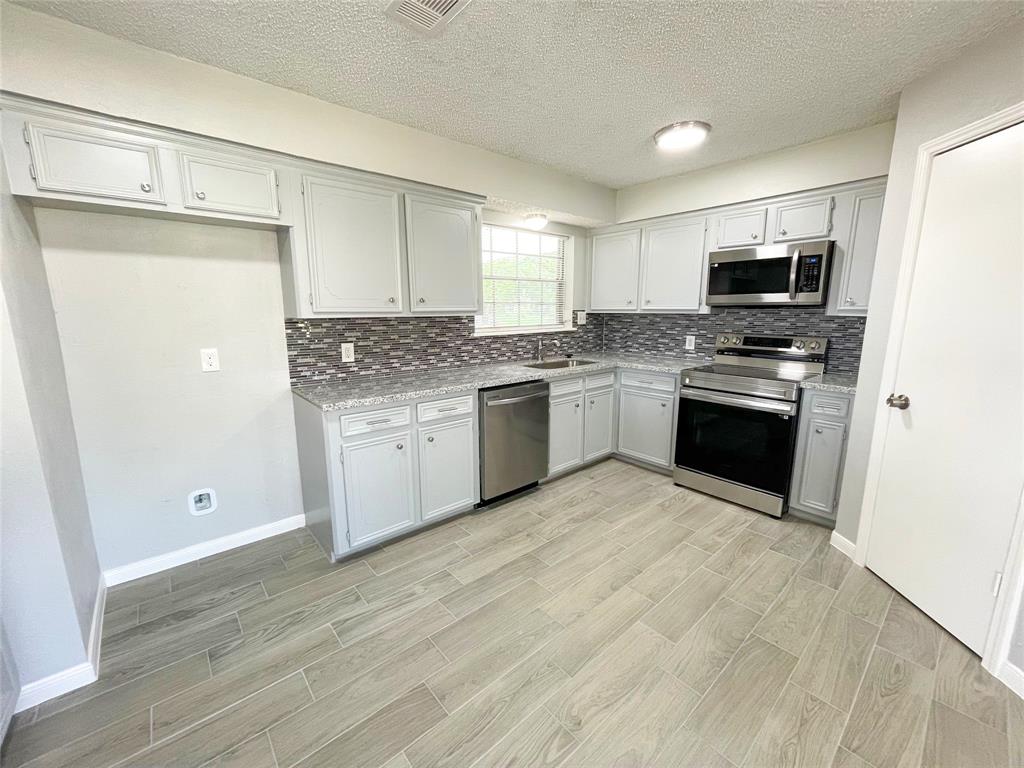 23460 Smith Road, Porter, Texas image 5