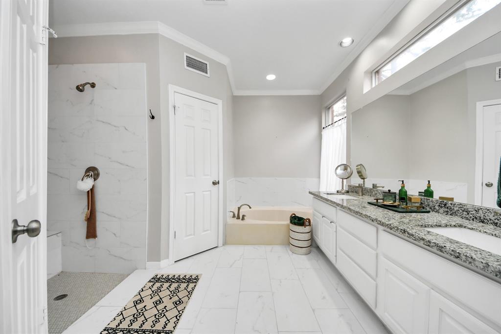 4011 Quiet Glade Court, Kingwood, Texas image 14