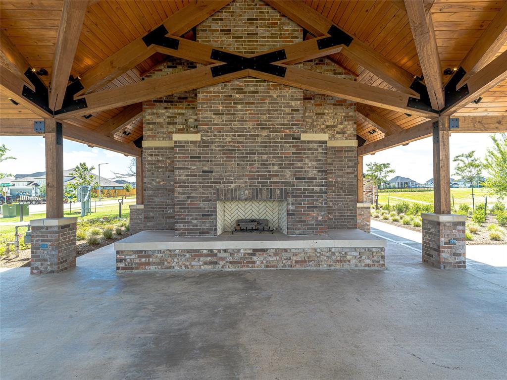 1524 River Point Drive, Friendswood, Texas image 37