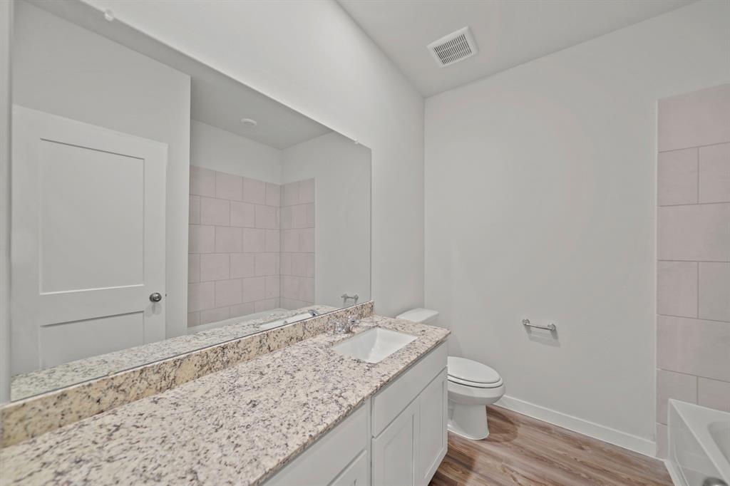30215 Fledged Wing Drive, Waller, Texas image 10