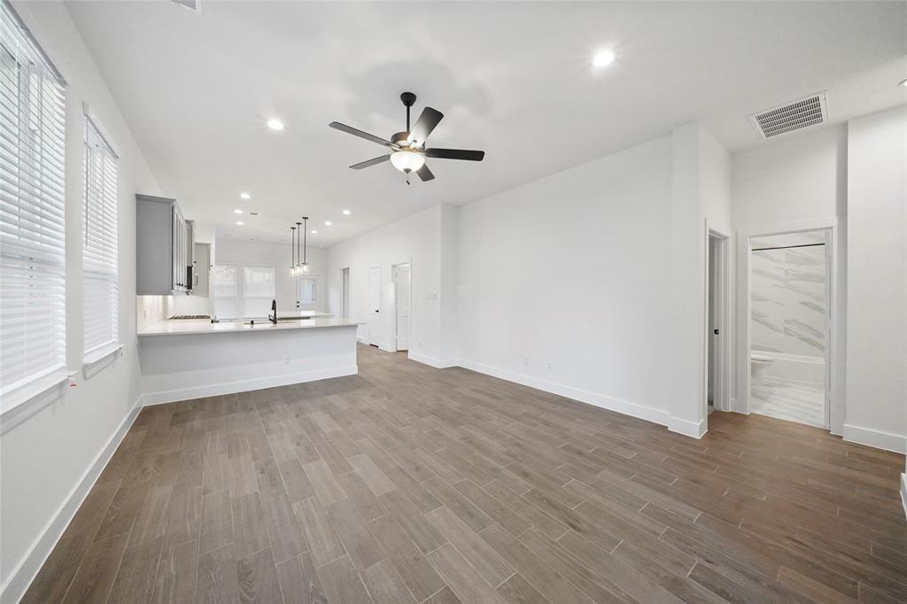 928 9th Street, San Leon, Texas image 7