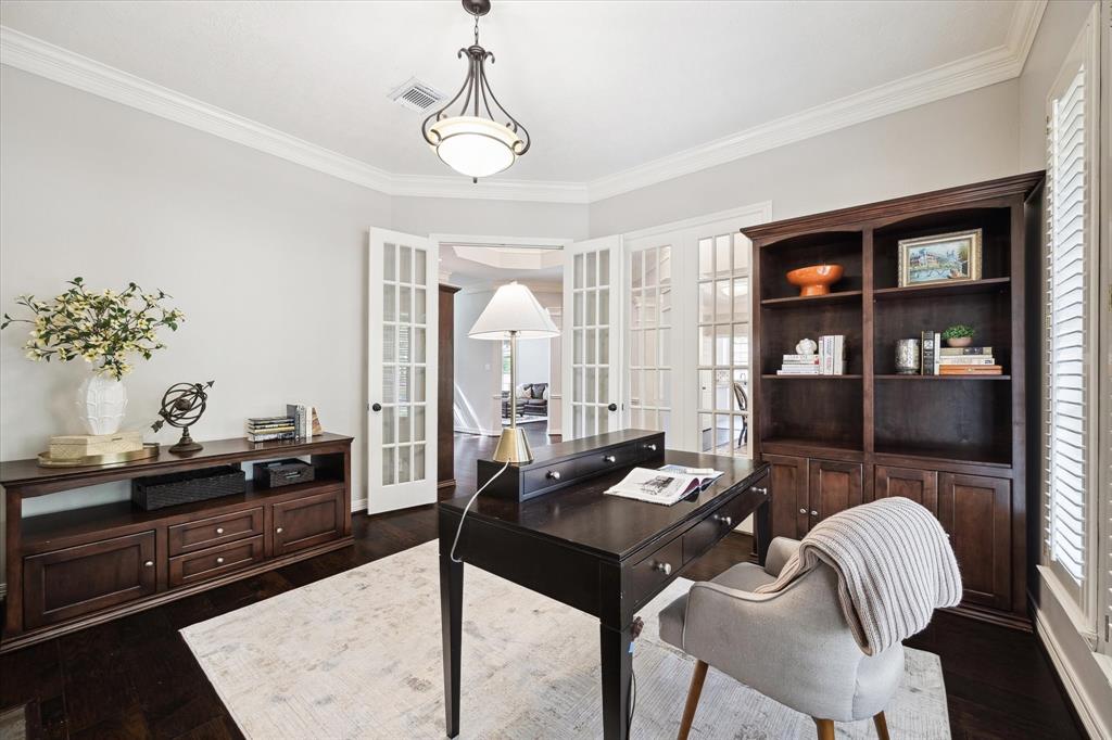 91 W Laurelhurst Circle, The Woodlands, Texas image 11