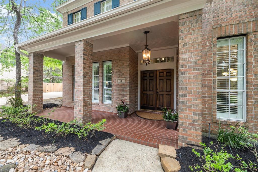 91 W Laurelhurst Circle, The Woodlands, Texas image 4