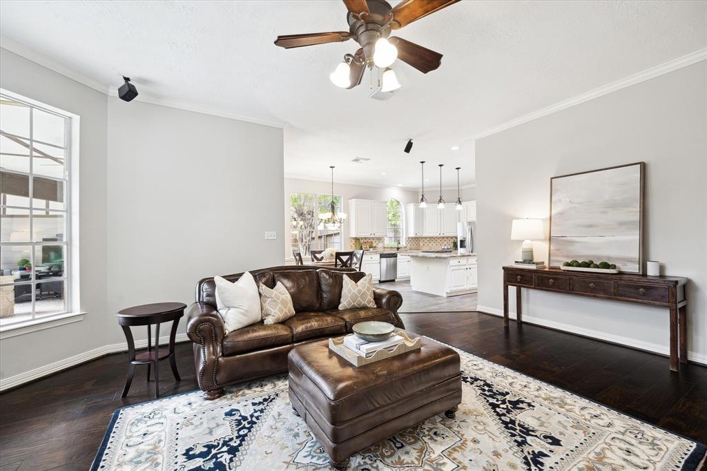 91 W Laurelhurst Circle, The Woodlands, Texas image 15