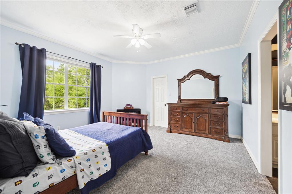 91 W Laurelhurst Circle, The Woodlands, Texas image 34
