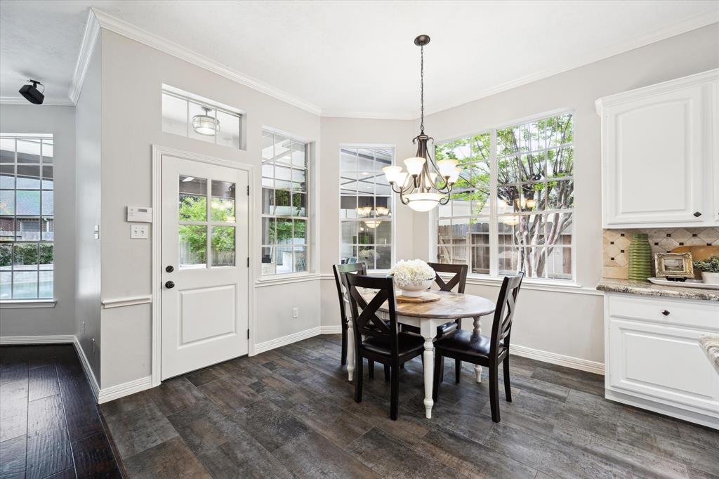 91 W Laurelhurst Circle, The Woodlands, Texas image 16