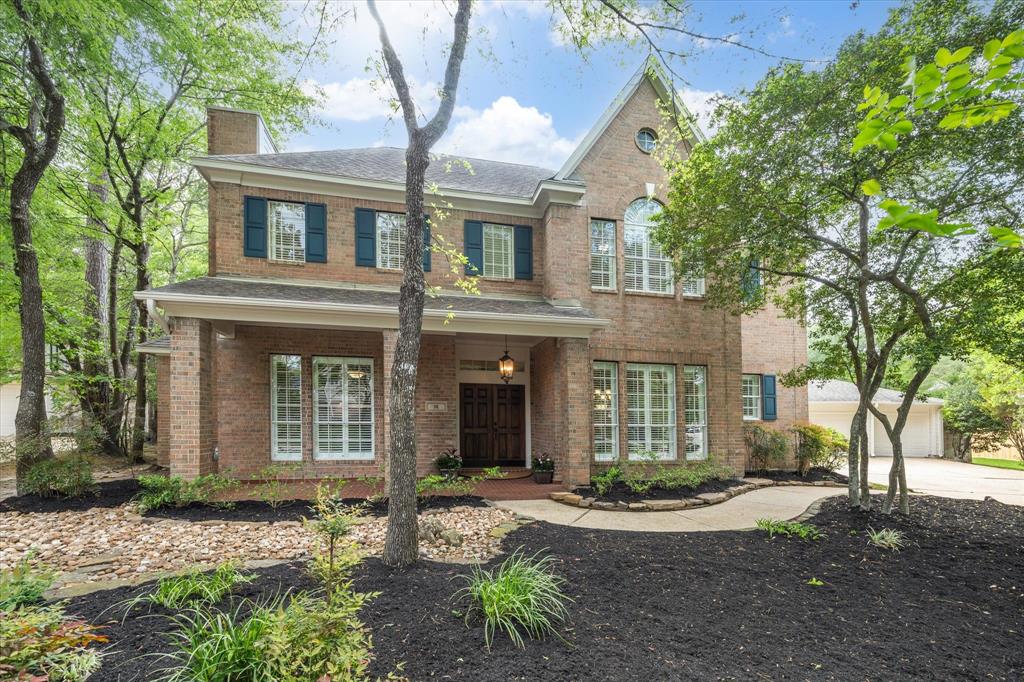 91 W Laurelhurst Circle, The Woodlands, Texas image 1