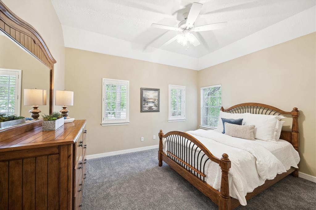 91 W Laurelhurst Circle, The Woodlands, Texas image 30