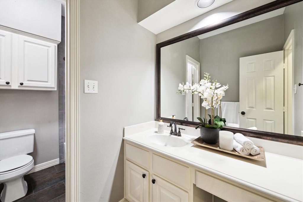 91 W Laurelhurst Circle, The Woodlands, Texas image 31
