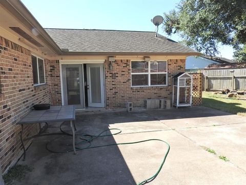 A home in Pearland