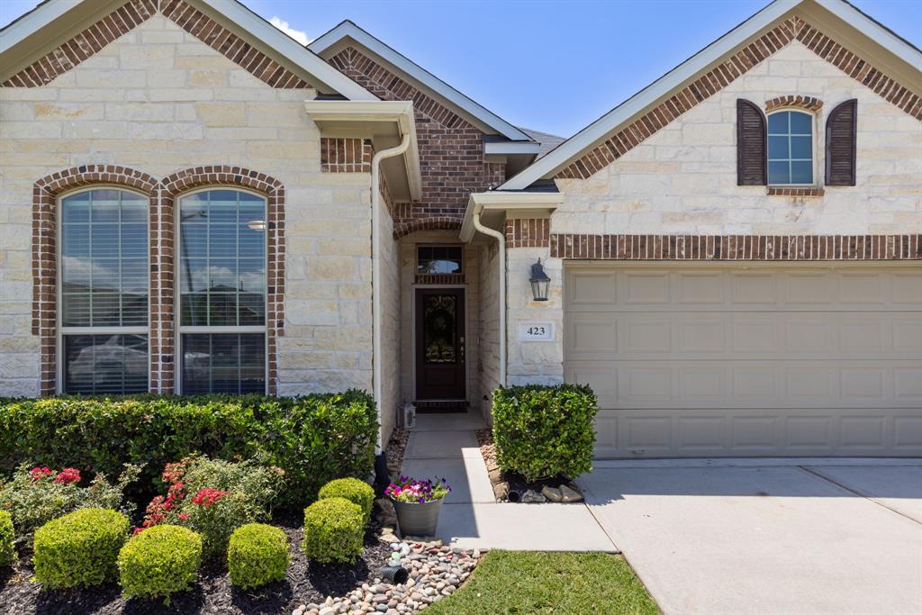 423 Terra Vista Circle